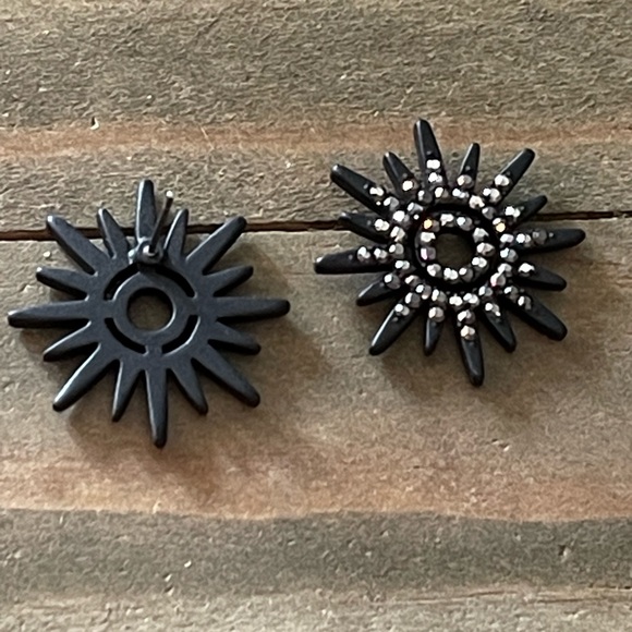 Black Starburst Rhinestones, Crystals Boho Vintage Inspired Sparkle Earrings - Picture 2 of 5